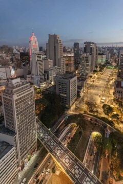 Foto sem reflexo no Sampa Sky