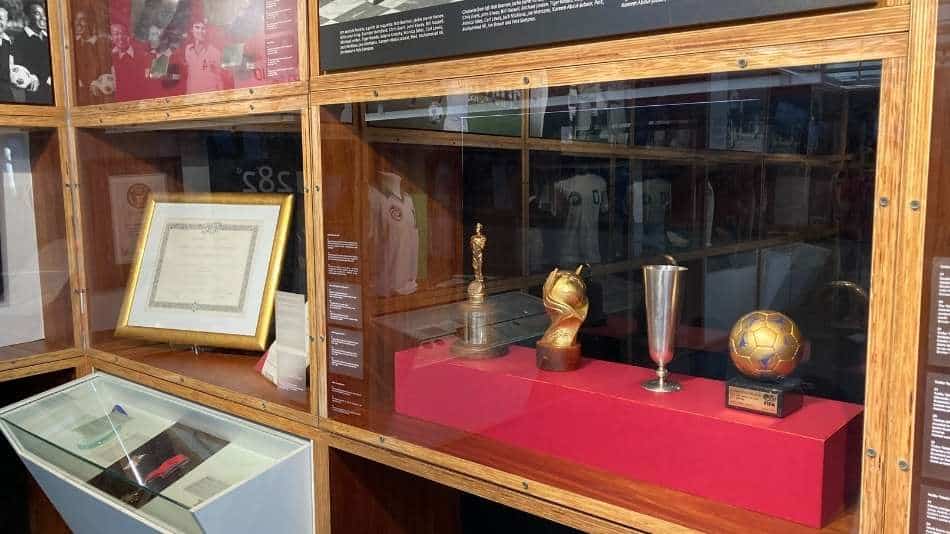 Troféus no Museu Pelé