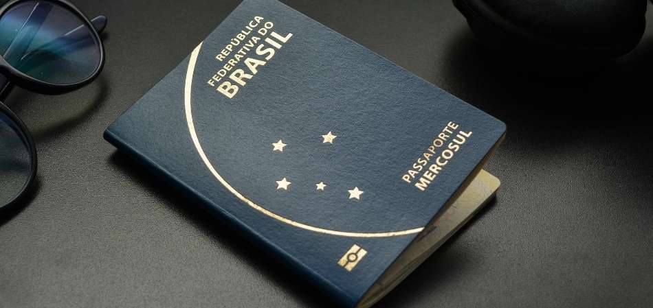 Passaporte brasileiro válido para viagem para o Catar