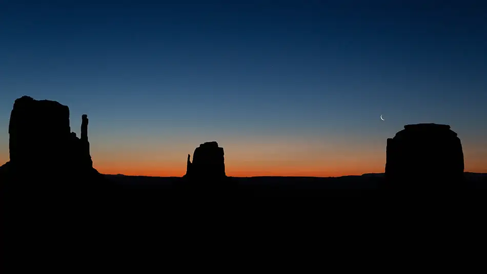 Amanhecer no Monument Valley