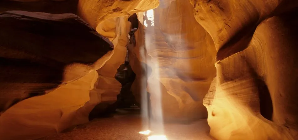 Feixe de luz no Upper Antelope Canyon, no Arizona