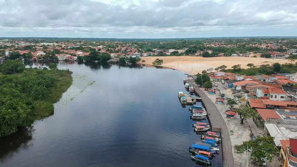 Vista aérea da Beira Rio em Barreirinhas