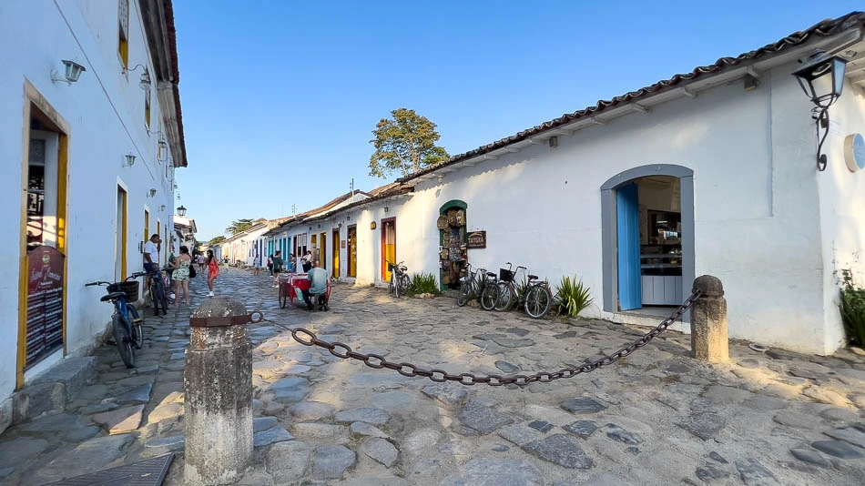 O centro histórico de Paraty é exclusivo para pedestres.