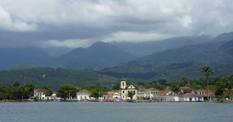 O que fazer em Paraty com chuva e qual é a melhor época para viajar