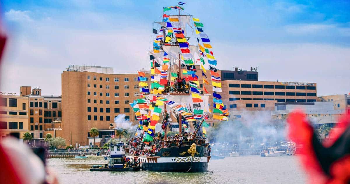 Invasão pirata durante a Gasparilla em Tampa