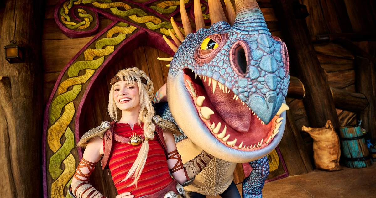 Personagens na área How to Train Your Dragon — Isle of Berk, no Epic Universe em Orlando