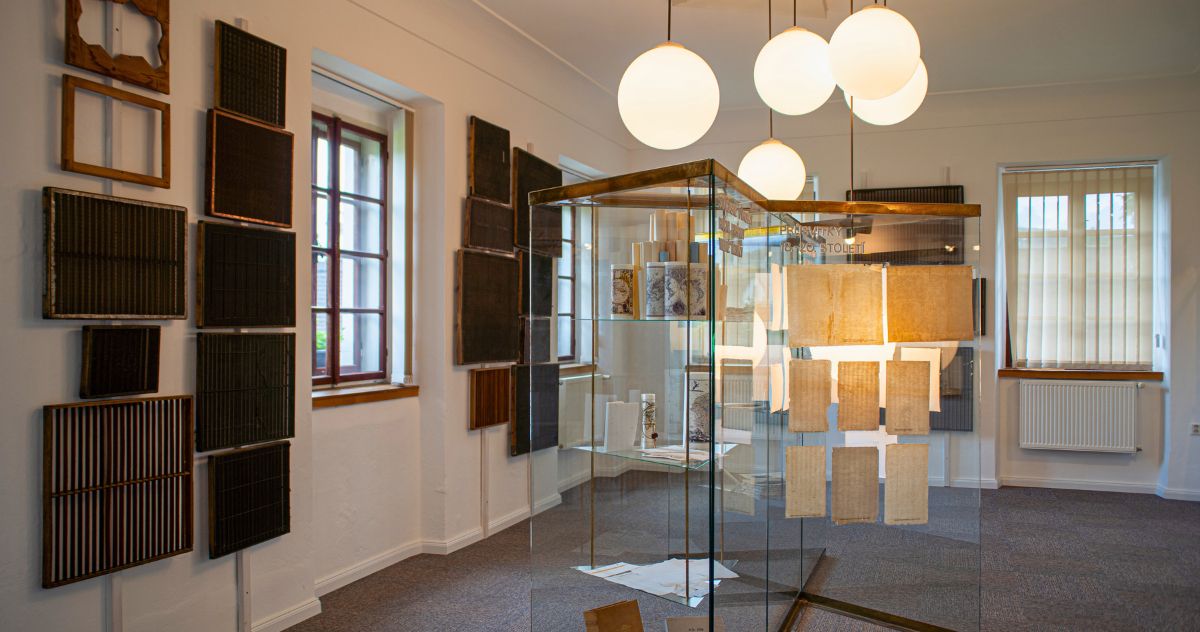 Museu sobre a fabricação de papel artesanal em Velké Losiny, na República Tcheca